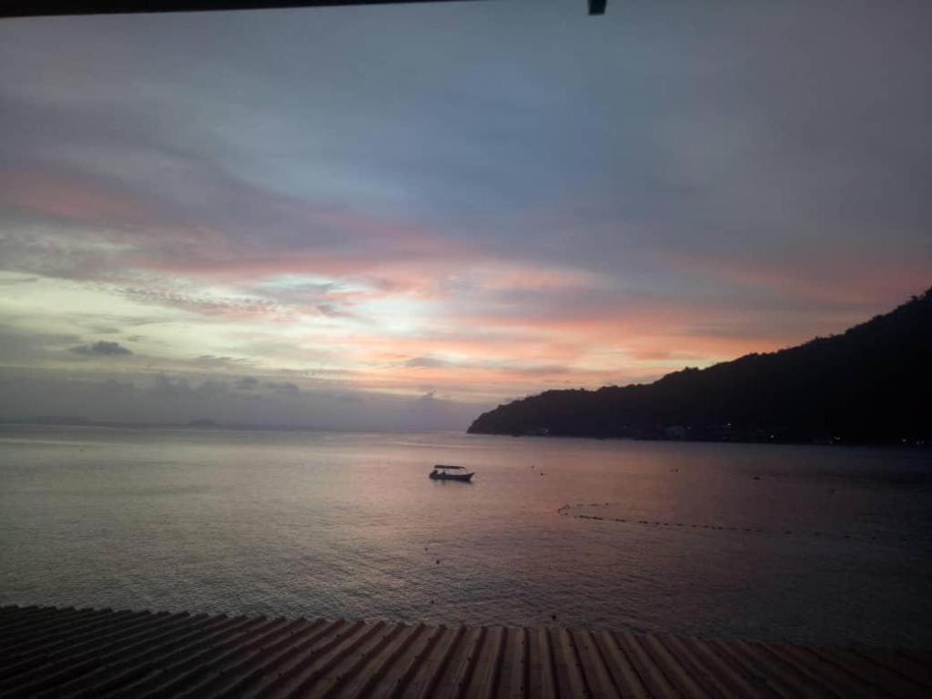 Beach Box Perhentian Kampong Pasir Hantu Exterior foto